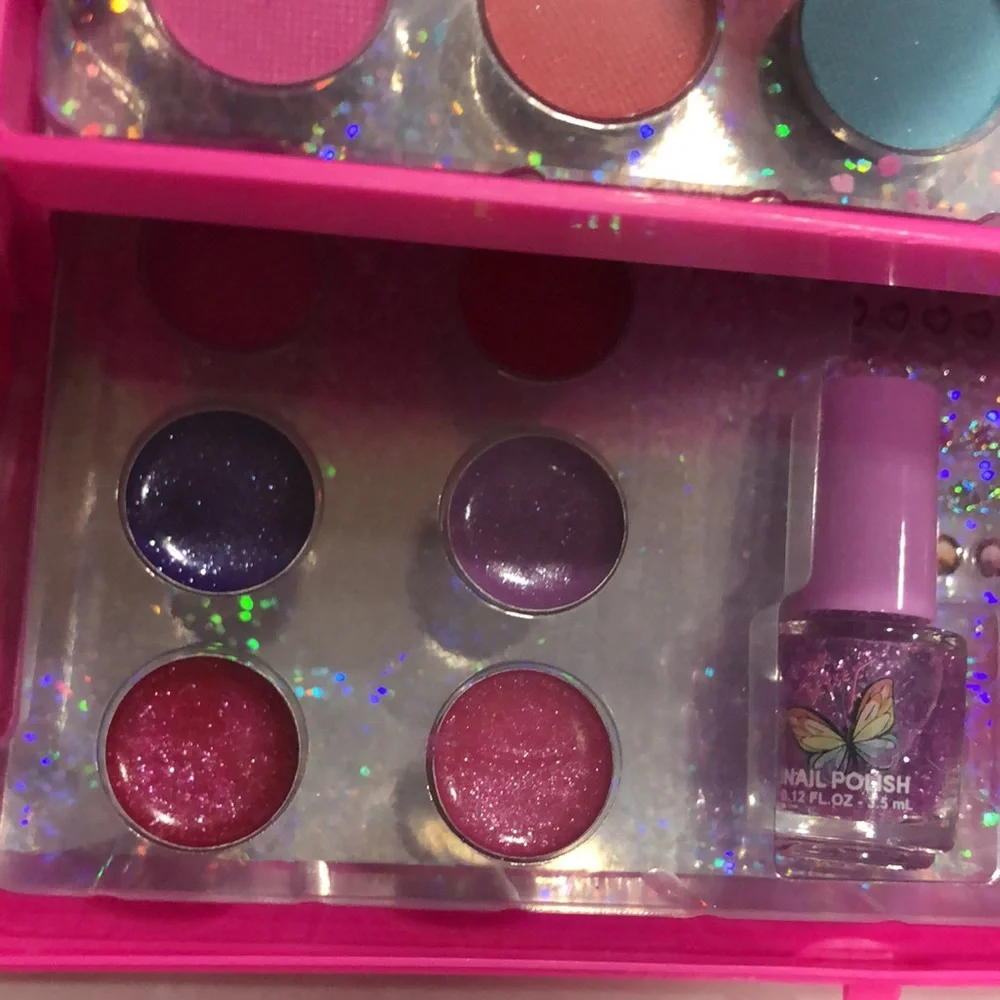 Betsey Johnson Kids Pink Dream Big Total Makeup‎ Beauty Clutch case
